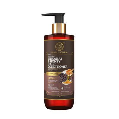 Khadi Natural Gyógynövényes Shikakai &amp;amp; Méz Hajkondicionáló 310 ml